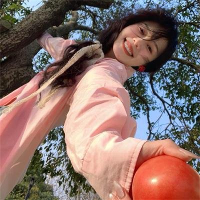 北极百货的秋乃小姐